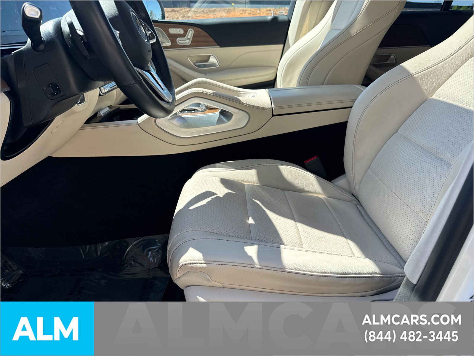 Used 2023 Mercedes-Benz GLE 350 4MATIC w/ Premium Package image 10