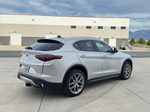 Used 2018 Alfa Romeo Stelvio Ti AWD/4WD image 5