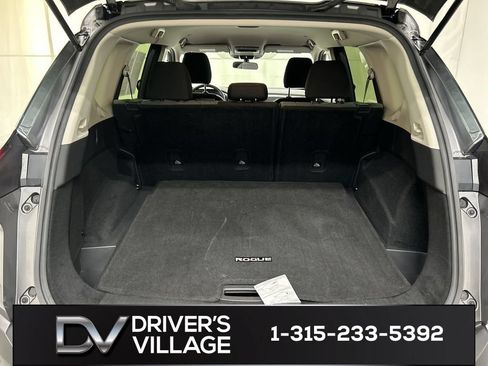 Used 2023 Nissan Rogue SV AWD/4WD image 21