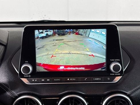 Used 2023 Nissan Sentra SV FWD image 11