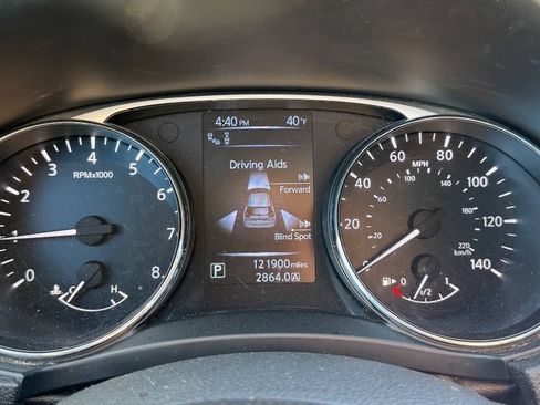 Used 2016 Nissan Rogue SL w/ SL Premium Package AWD/4WD image 18