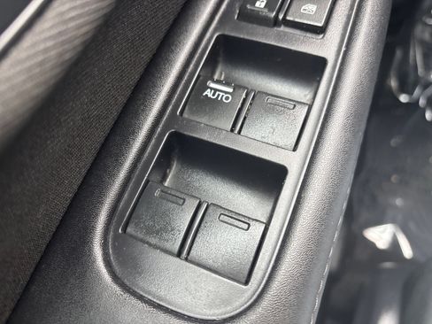 Used 2022 Honda HR-V LX image 44