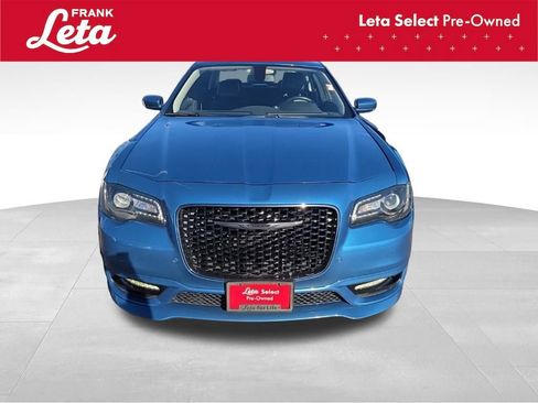 Used 2022 Chrysler 300 Touring L image 16