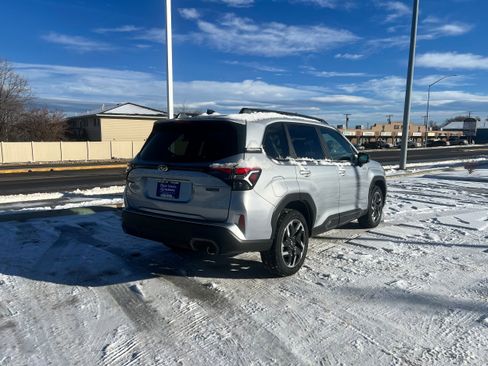New 2025 Subaru Forester Limited image 3