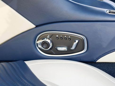 Used 2017 Aston Martin DB11 V12 image 35