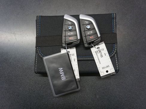 Used 2024 BMW 330i Sedan RWD image 19