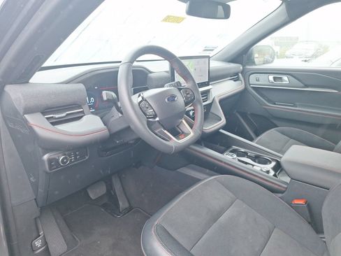 Used 2026 Ford Explorer ST AWD/4WD image 12