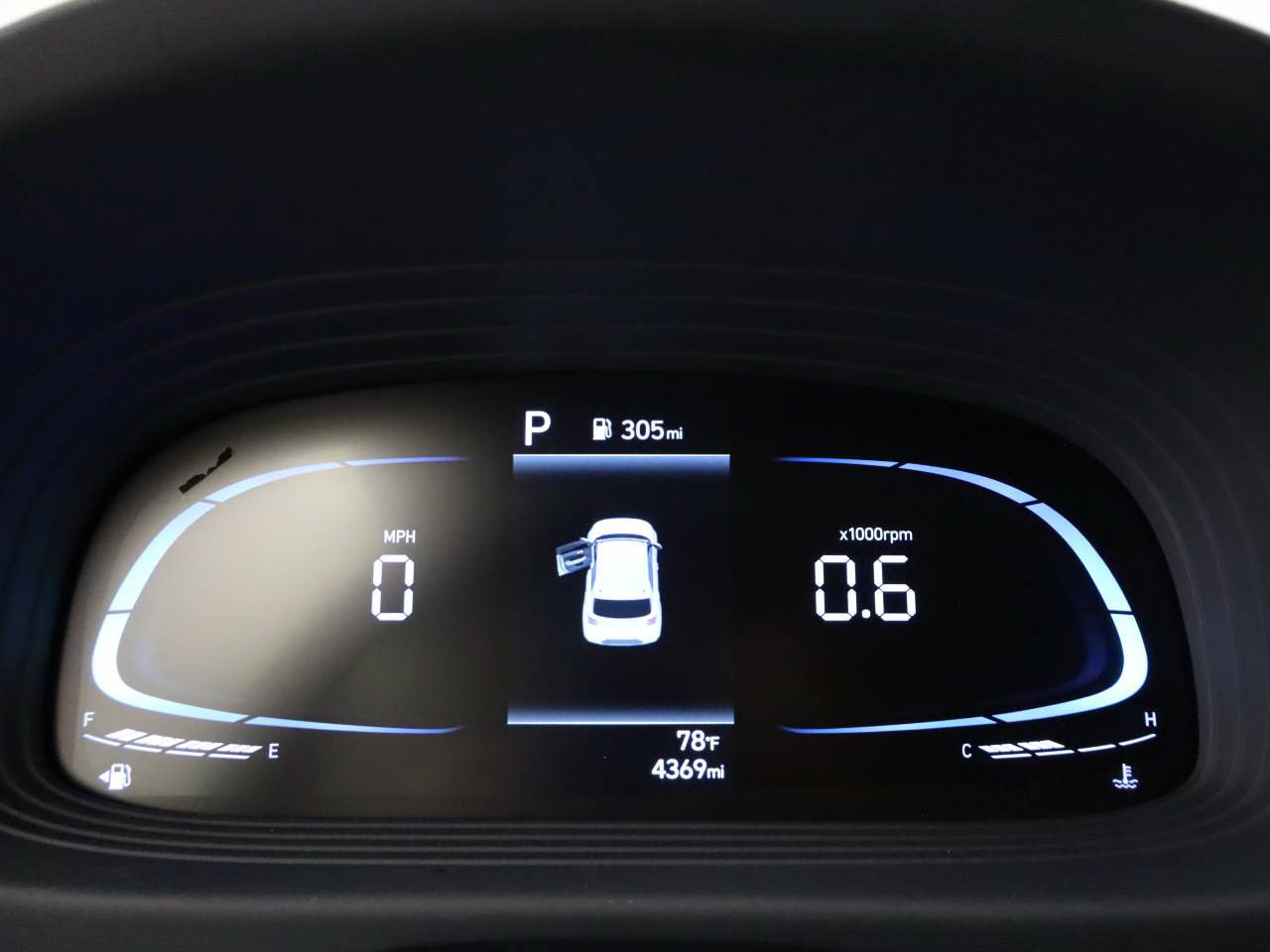 Used 2026 Hyundai Venue SEL FWD image 8