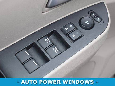 Used 2011 Honda Odyssey EX-L image 7