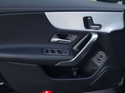 Used 2025 Mercedes-Benz CLA 250 CLA 250 image 9