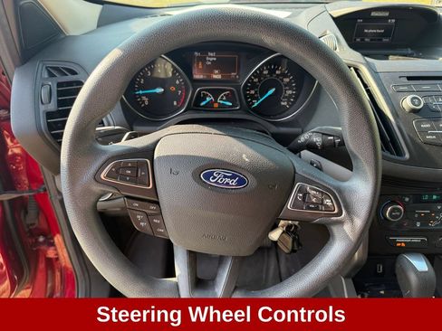 Used 2017 Ford Escape SE w/ SE Cold Weather Package FWD image 15