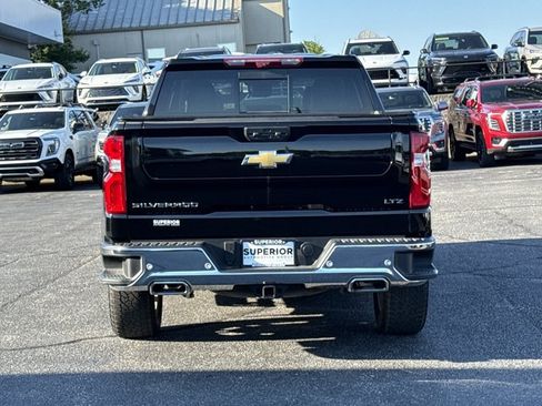 Used 2025 Chevrolet Silverado 1500 LTZ w/ LTZ Premium Package AWD/4WD image 3
