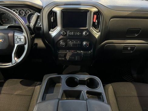 Used 2019 Chevrolet Silverado 1500 LT image 34