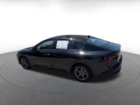 Used 2025 Kia K4 FWD image 11
