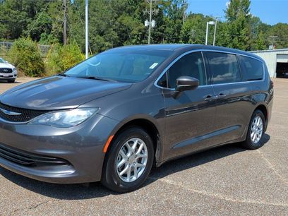 Used 2019 Chrysler Pacifica LX