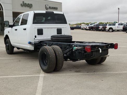 New 2026 RAM 3500 Tradesman AWD/4WD image 3