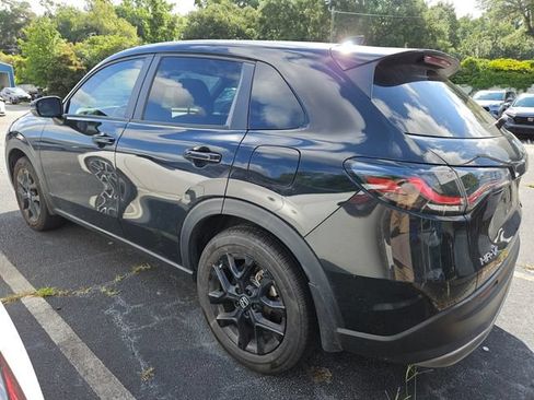 Used 2023 Honda HR-V Sport image 9