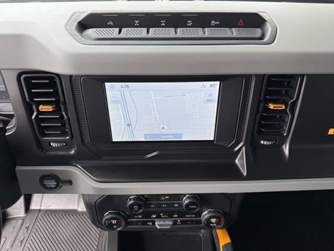 Used 2023 Ford Bronco Badlands w/ Sasquatch Package AWD/4WD image 26