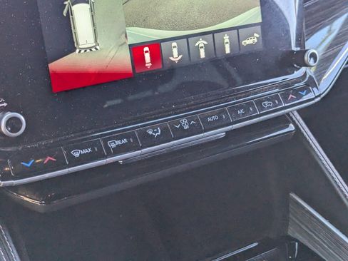 Used 2022 Jeep Wagoneer Series III w/ Convenience Group I image 24