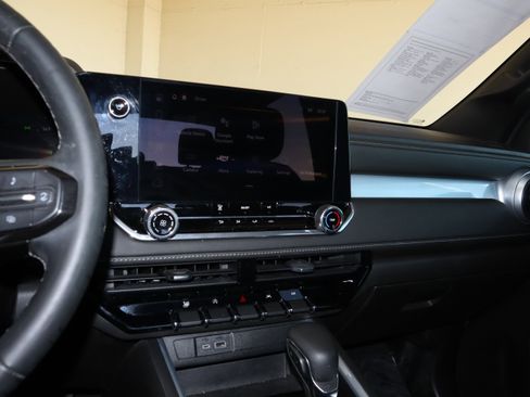 Used 2024 Chevrolet Colorado LT w/ Advanced Trailering Package image 27