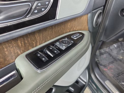Used 2024 Lincoln Navigator L Black Label AWD/4WD image 18