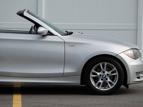 Used 2009 BMW 128i Convertible RWD image 48