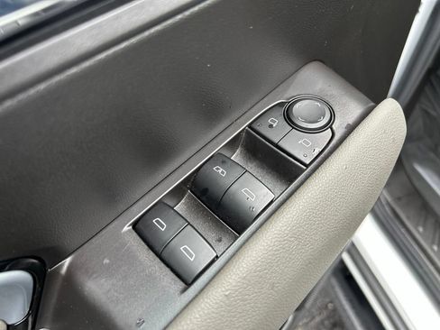 Used 2025 Chevrolet Colorado ZR2 w/ Technology Package AWD/4WD image 19