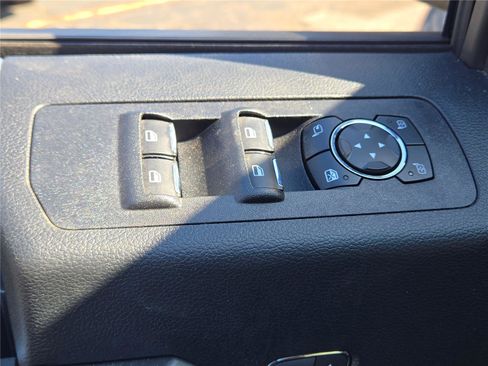 Used 2019 Ford F150 Lariat w/ Equipment Group 502A Luxury AWD/4WD image 28