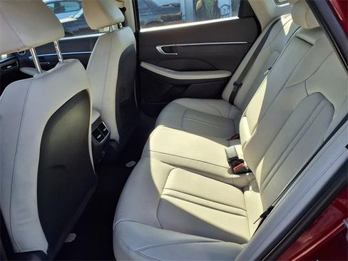 Used 2023 Hyundai Sonata Limited image 9