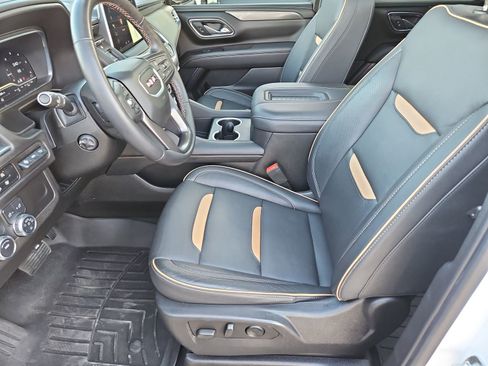 Used 2023 GMC Yukon AT4 w/ AT4 Premium Package image 13