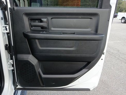 Used 2024 RAM 3500 Tradesman w/ Chrome Appearance Group image 31