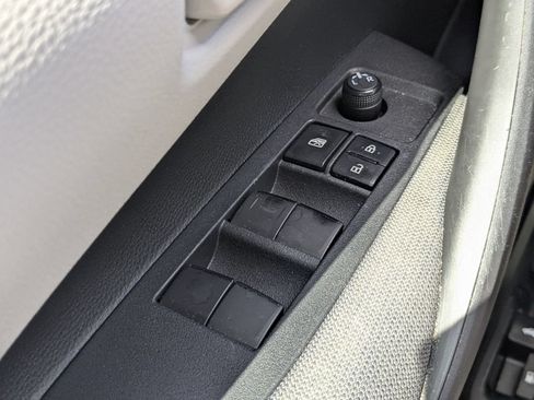 Used 2024 Toyota Corolla LE FWD image 21