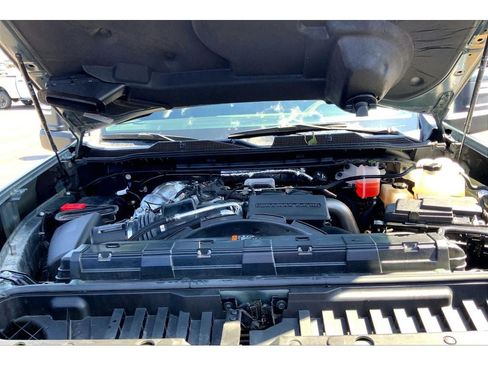 Used 2025 Chevrolet Silverado 2500 ZR2 AWD/4WD image 12