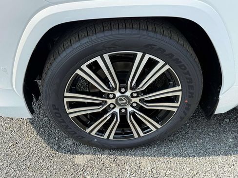 New 2026 Lexus LX 700h Luxury AWD/4WD image 7