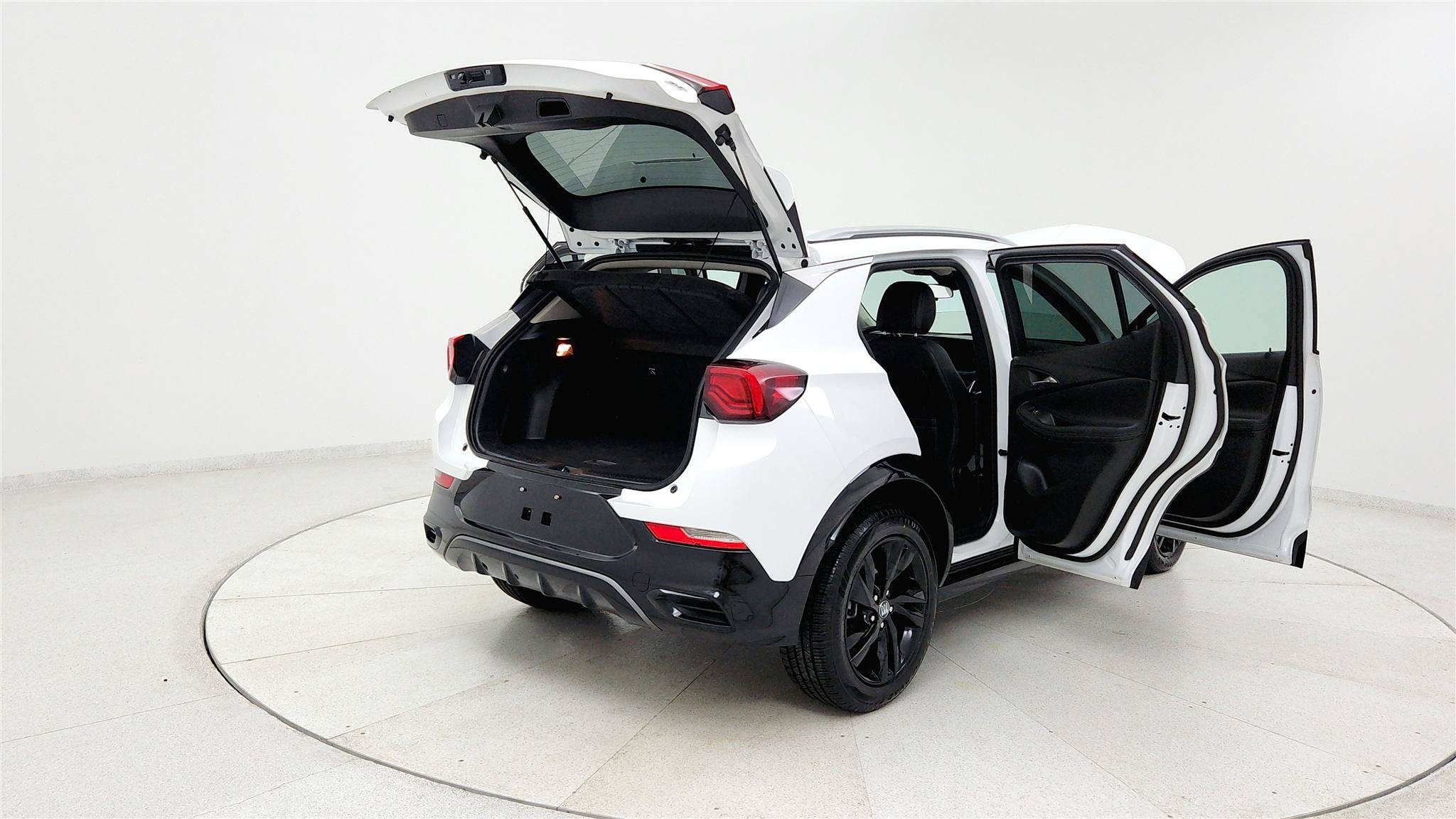 Used 2024 Buick Encore GX Sport Touring AWD/4WD image 11