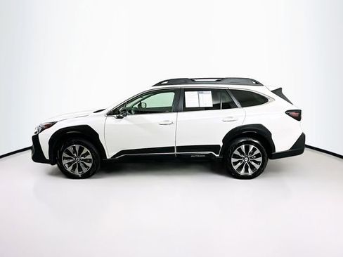 Used 2025 Subaru Outback Limited image 4