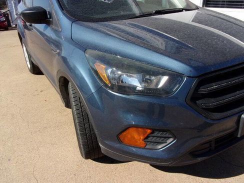 Used 2018 Ford Escape S image 3