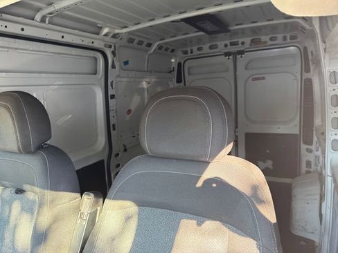 Used 2021 RAM ProMaster 2500 w/ Convenience Group FWD image 14