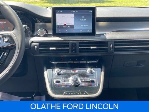 Certified 2022 Lincoln Corsair AWD w/ Equipment Group 101A image 25