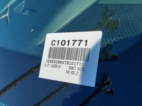 Used 2026 Chevrolet Blazer EV LT image 25