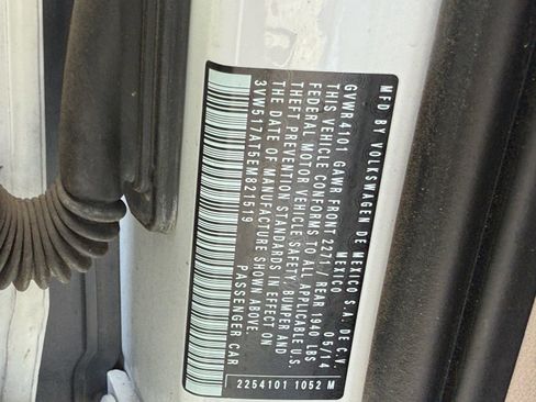 Used 2014 Volkswagen Beetle 1.8T image 36