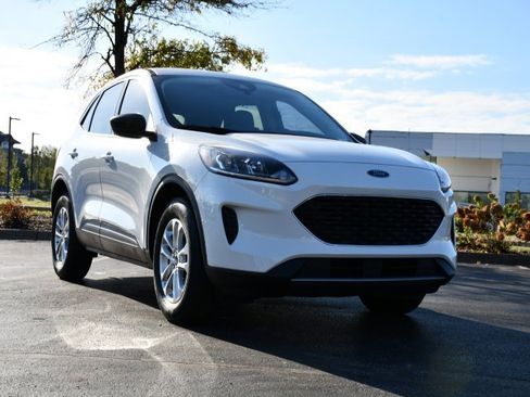 Used 2022 Ford Escape SE w/ Cold Weather Package image 29
