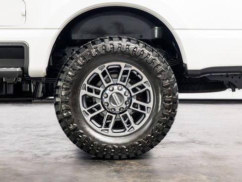 Used 2024 Ford F350 Limited w/ FX4 Off-Road Package AWD/4WD image 16