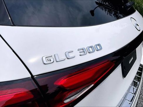 Used 2026 Mercedes-Benz GLC 300 4MATIC image 28