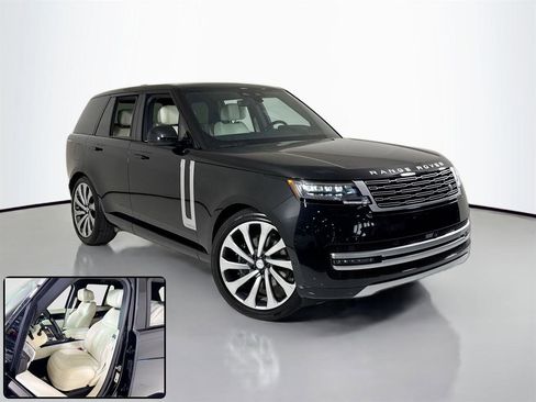 Used 2025 Land Rover Range Rover Autobiography image 2