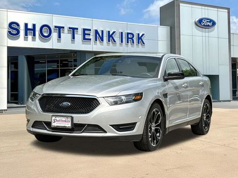 Used 2013 Ford Taurus SHO image 3