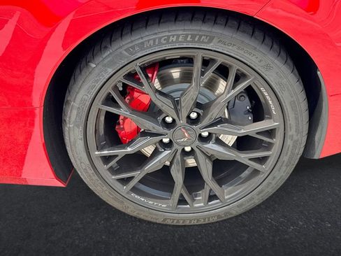 Used 2023 Chevrolet Corvette Stingray Premium Conv w/ Z51 Performance Package RWD image 31