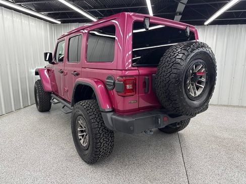 Used 2021 Jeep Wrangler Unlimited Rubicon AWD/4WD image 4