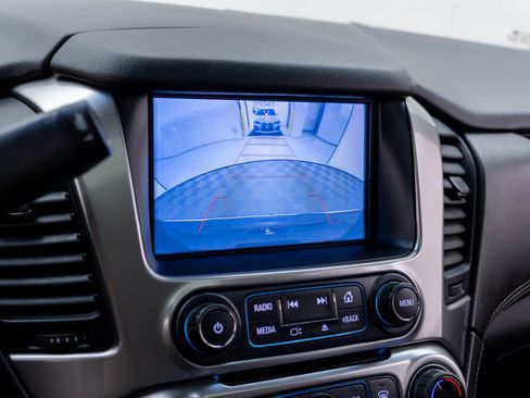 Used 2019 Chevrolet Tahoe Premier AWD/4WD image 25