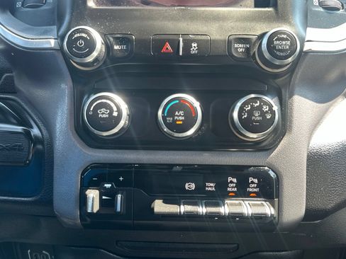 Used 2022 RAM 2500 Big Horn w/ Level A Equipment Group AWD/4WD image 13